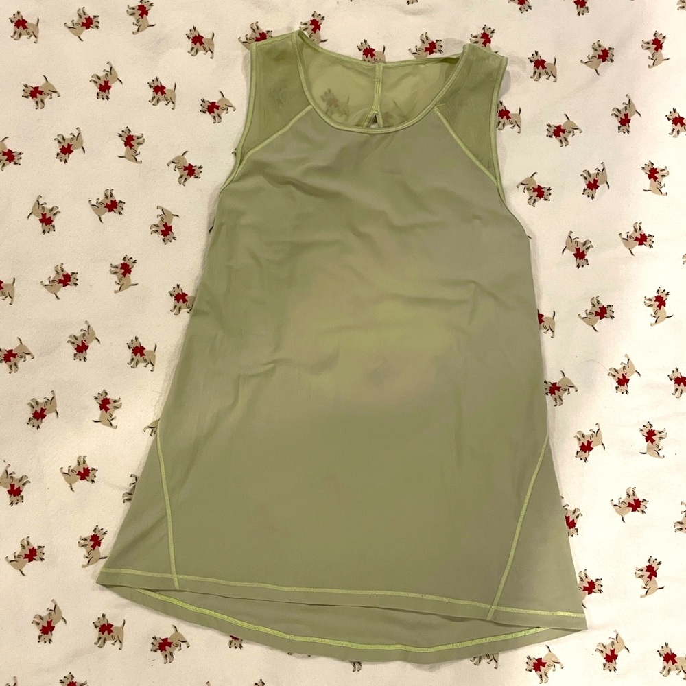 Lululemon tank open back